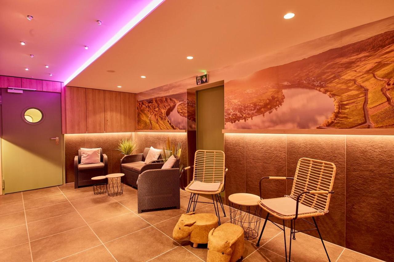 Weinhotel St. Stephanus Цельтінґен-Рахтіґ Екстер'єр фото
